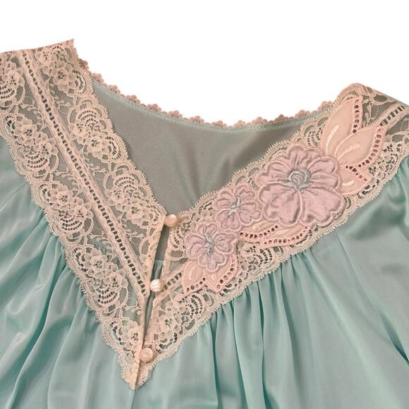Vintage Deadstock Aqua Nylon Embroidered Lace Nightgown NWT / size M/L - - Picture 2 of 5